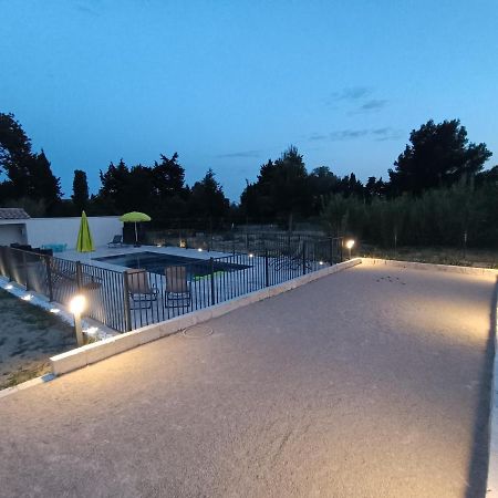 Maison Independante Avec Piscine, 10Min Avignon Pujaut Exteriör bild